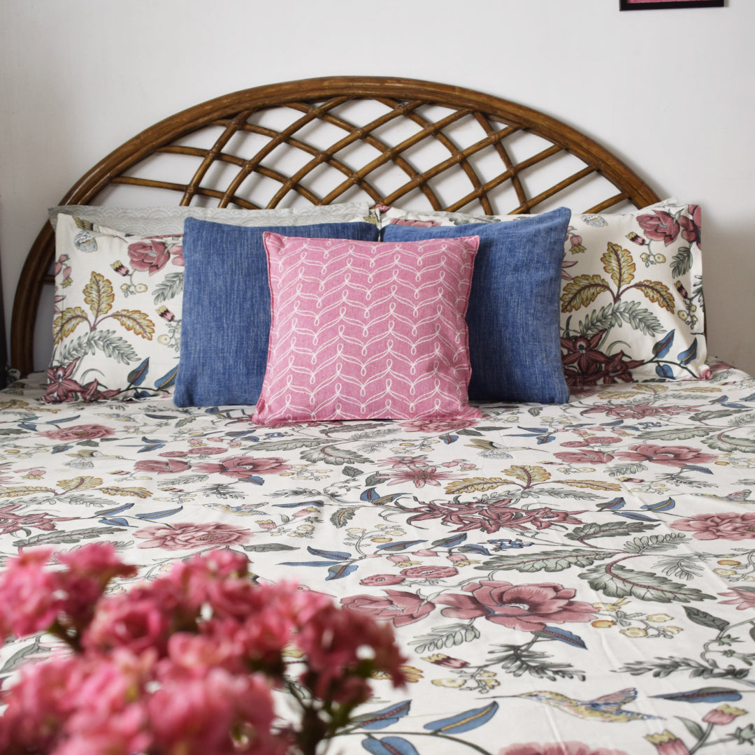 The Rosy Life All over Printed King Sized Bedsheet Set